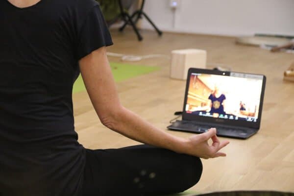 yoga via zoom avec Ritama