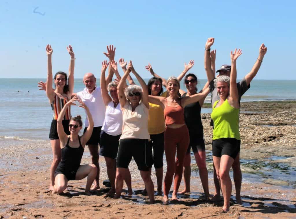 Yoga sur la plage à Pornic